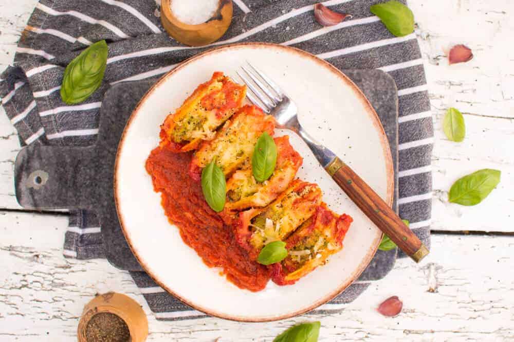 Round Dish with Vegan Stuffed Shells in Tomato Sauce 